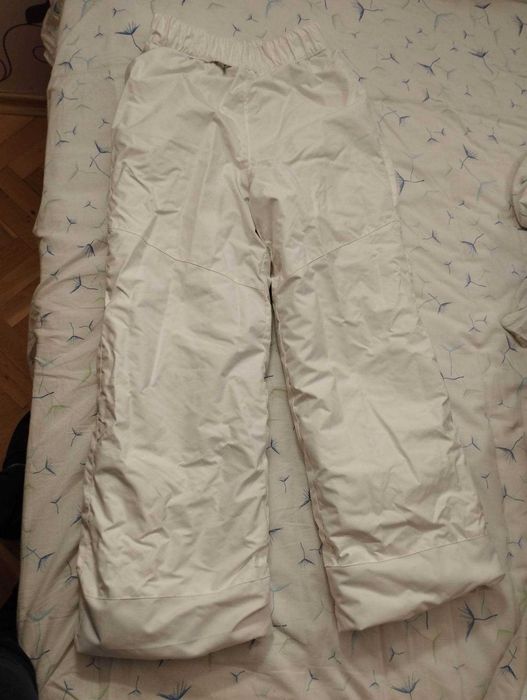 ски яке, ски панталон, ръкавици