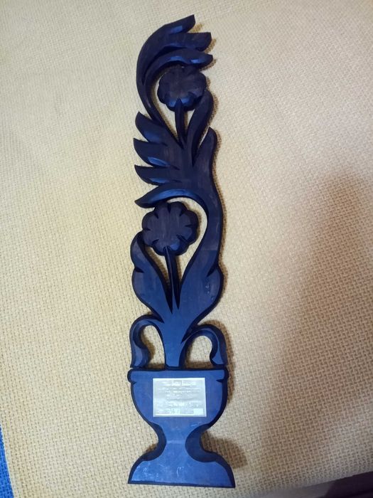 Дърворезба, цвете, черно