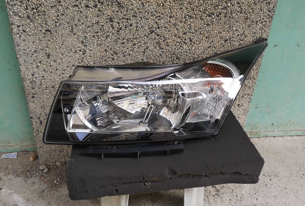Оригинален фар Шевролет Круз  Chevrolet Cruze
