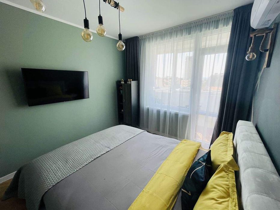 Дава се под наем Двустаен апартамент в Варна, Общината - 70 кв.м за 648.21 € - Снимка #4