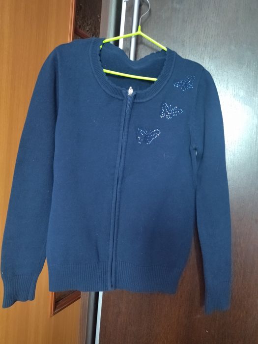 Продам одежда для девочек на 7 - 8 лет