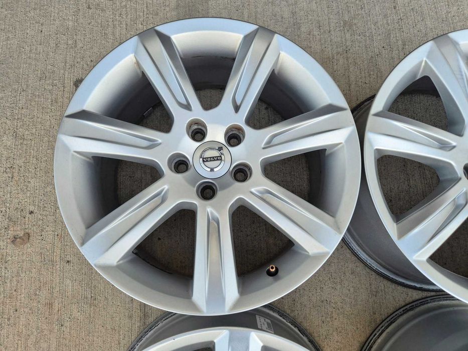 Jante R17 5x108 ORIG. VOLVO XC40,XC60,XC90,V50 V40 S60 S40 V60 FORD Kuga,Focus,Mondeo