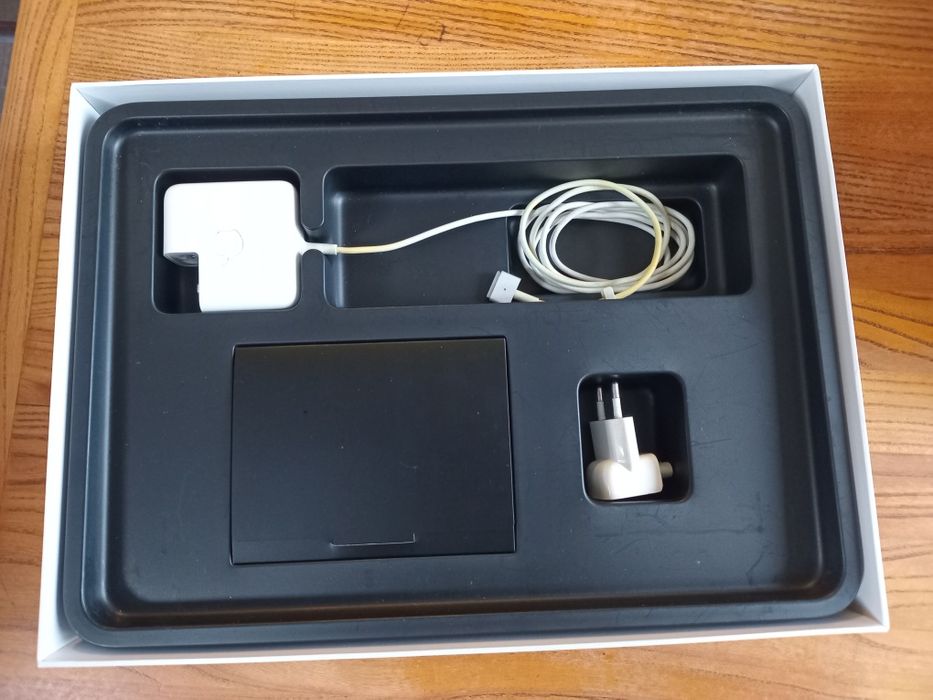 MacBookAir 13(A1466)