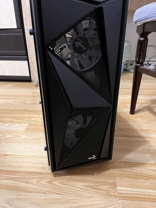 Vand carcasa aerocool