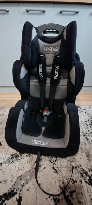 Итальянское детское автокресло