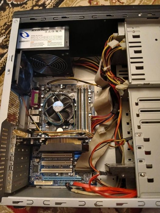 Vand  unitate  pc  deluxe i7 ,12gb