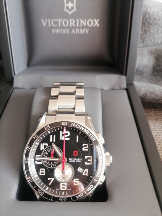 590лв.налена ЦЕНА Victorinox Clasic XLS Alarm Quartz Black Dial Mens