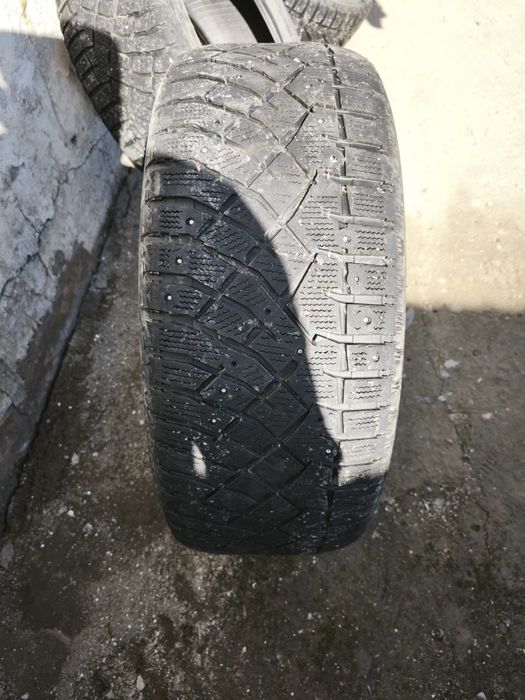 Продается шины зимние торг будет