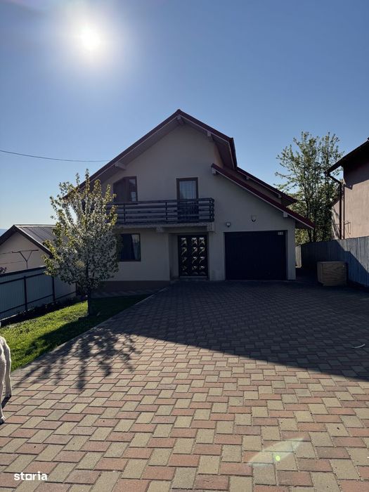 Vând casă sau schimb cu apartament cu 2 camere în Fălticeni