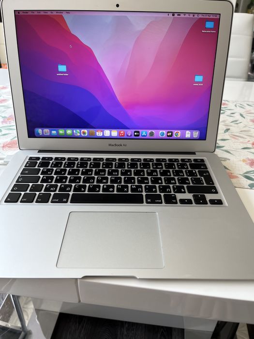 Macbook 13 AIR неразличим от нов