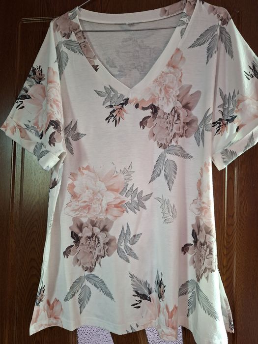 Vând Bluză Dama Mărimea XL -XXL