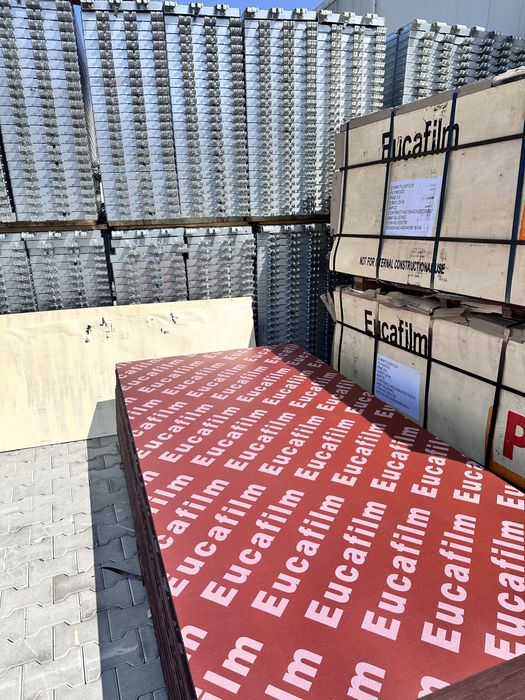 Placa Galbena , Tego , Grinda Doka , Popi , Schela