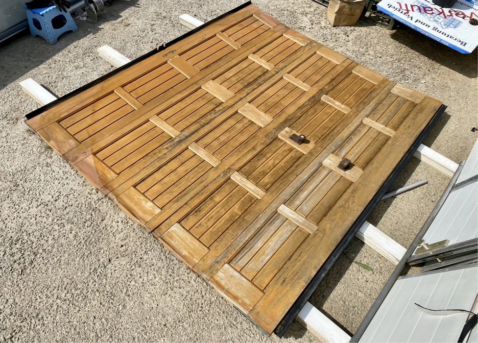 USA SECTIONALA LEMN poarta garaj rustic traditional  H 220 x L 250