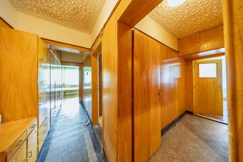 3-стаен в Плевен-Широк център площ 100 цена 155000