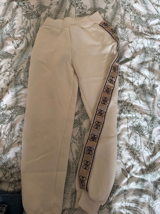 Guess Спортно елегантен комлект размер ,,s”