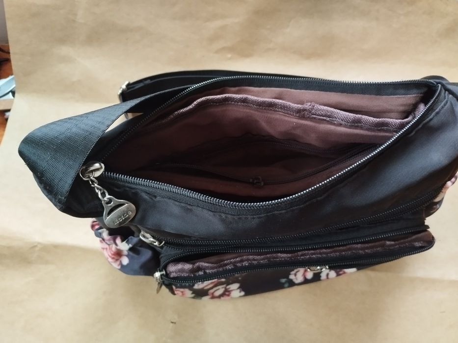 Дамски чанти кожени