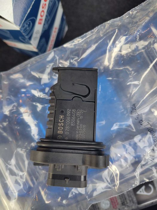 Senzor debitmetru aer f10