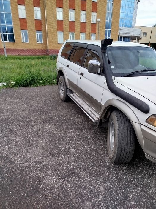 Продам Мицубиси челленджер