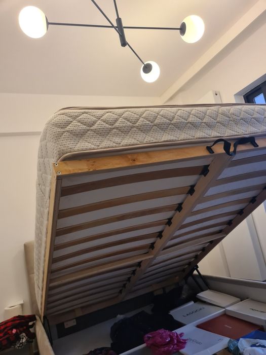 Pat 140 x 200 cu lada si somniera + saltea