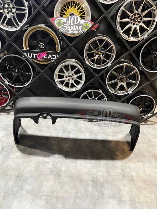 Бампер задний сток Subaru Legacy BD