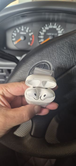 AirPods 2 поколение