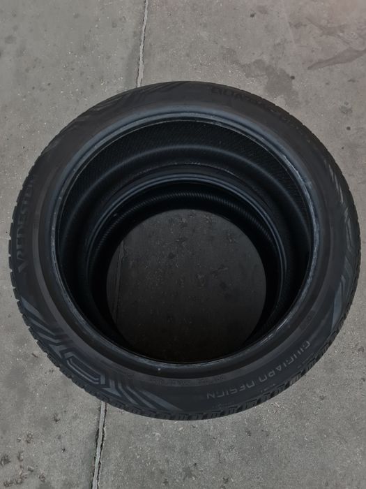 Всесезонни гуми 2 броя VREDESTEIN QuatracPro 245 40 R19 дот 4623