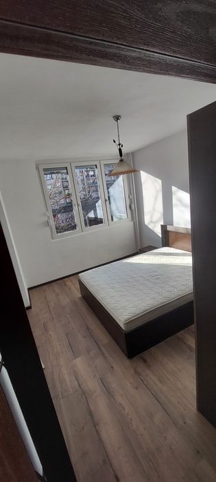 Дава се под наем Двустаен апартамент в Велико Търново, Бузлуджа - 60 кв.м за 280.5 € - Снимка #1