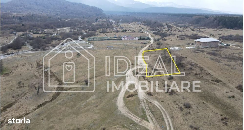 Teren extravilan de vânzare – Cârțișoara | Vedere spre Munții Făgăraș