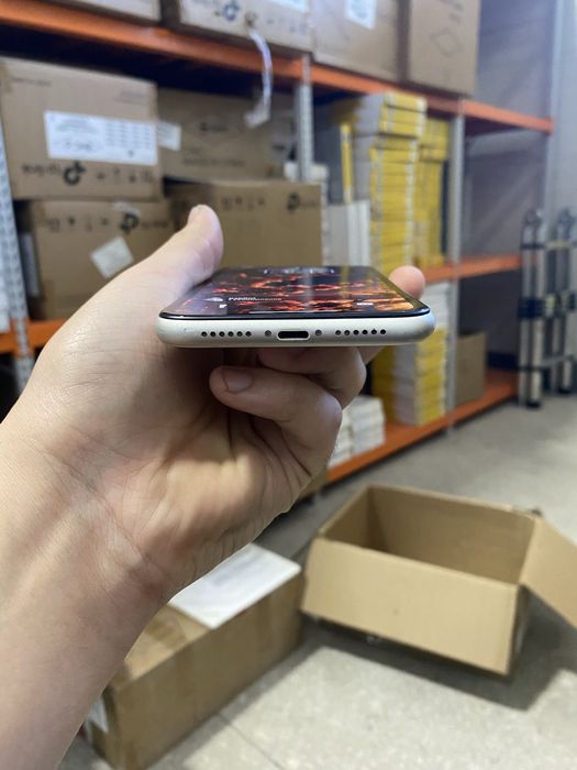 Iphone 11 продаю
