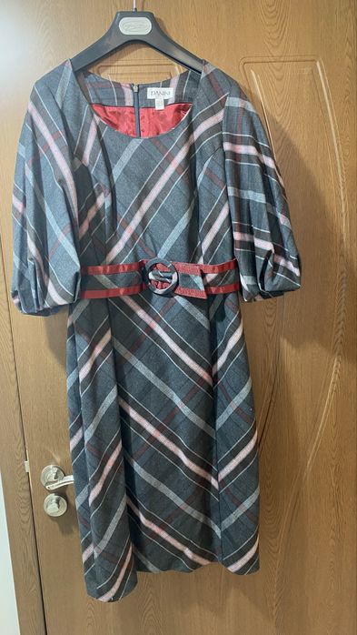 Елегантна рокля Danini