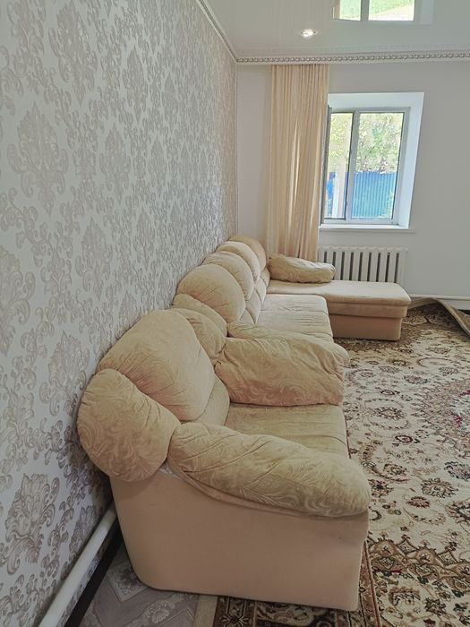 Диван для гостинной
