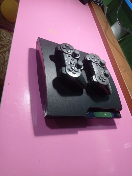 Продается PS3 в хорошем состоянии