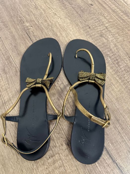 Sandale Giuseppe Zanotti