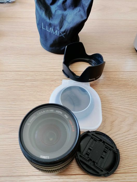 Panasonic Lumix GH5 + VLog