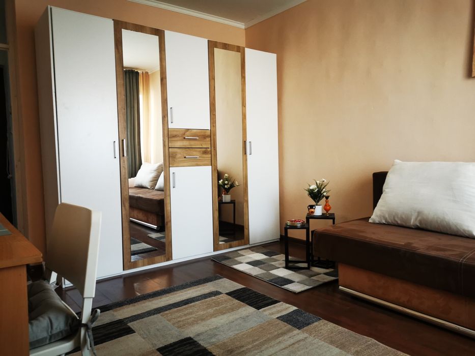 Dau în chirie apartament cu 1 cameră