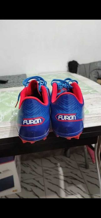 Ghete fotbal New Balance Furon - mărimea 42