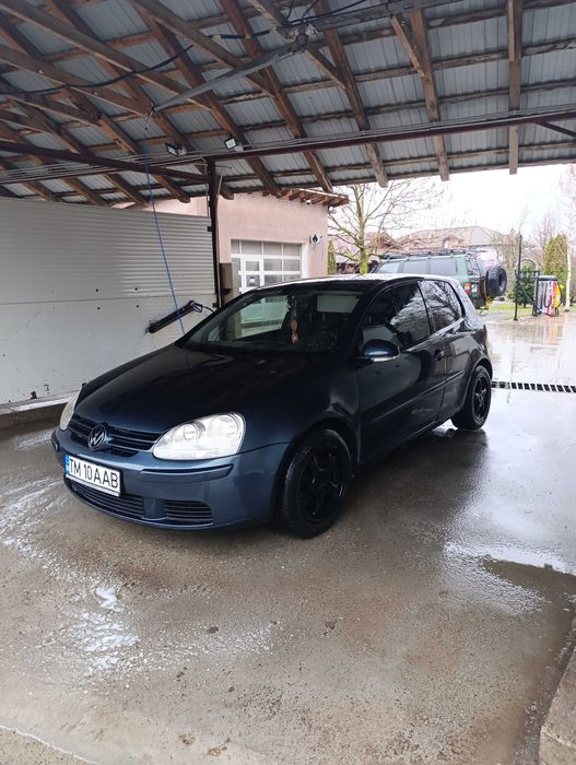 Vând VW Golf V coupe