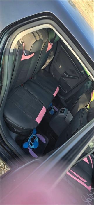 Volkswagen Golf 5, 2.0-2008 6 trepte. Arată forte bine!