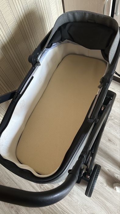 Продам детскую коляску