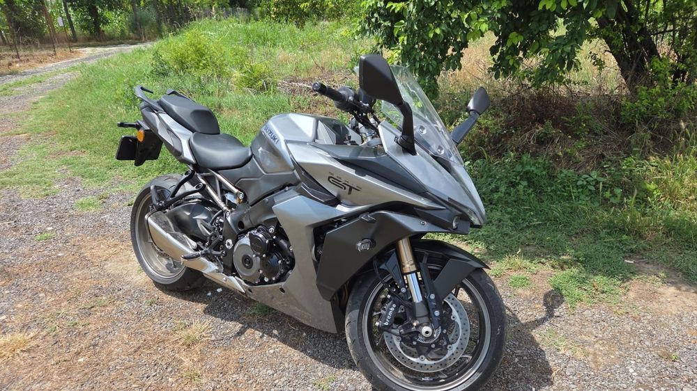 Vând Suzuki GSXS 1000 GT