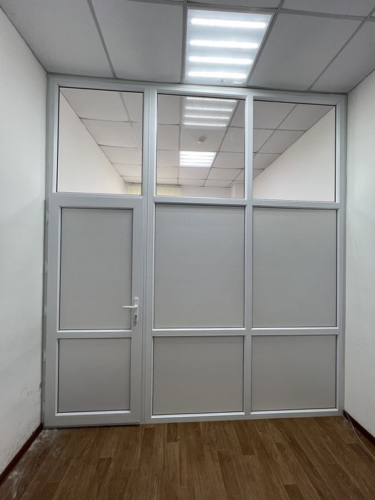 Пластиковые перегородки двери окна балконы