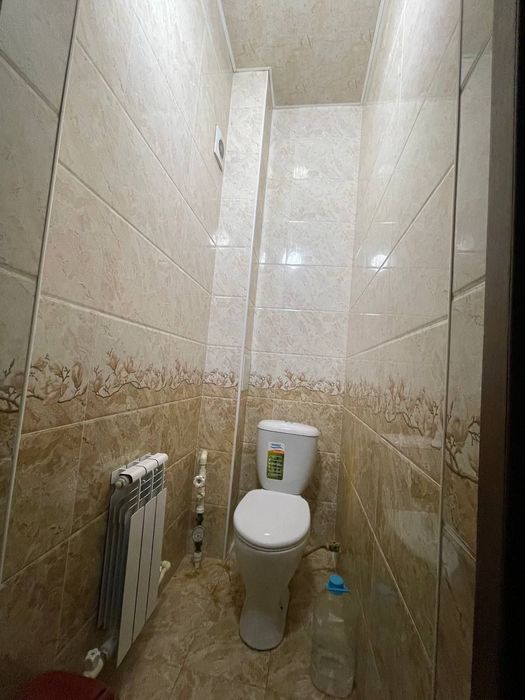 Mirobod bozori yonida kvartira bor. Bezmakler