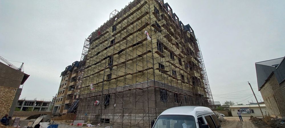 Arzonga yangi qurilgan kvartira.