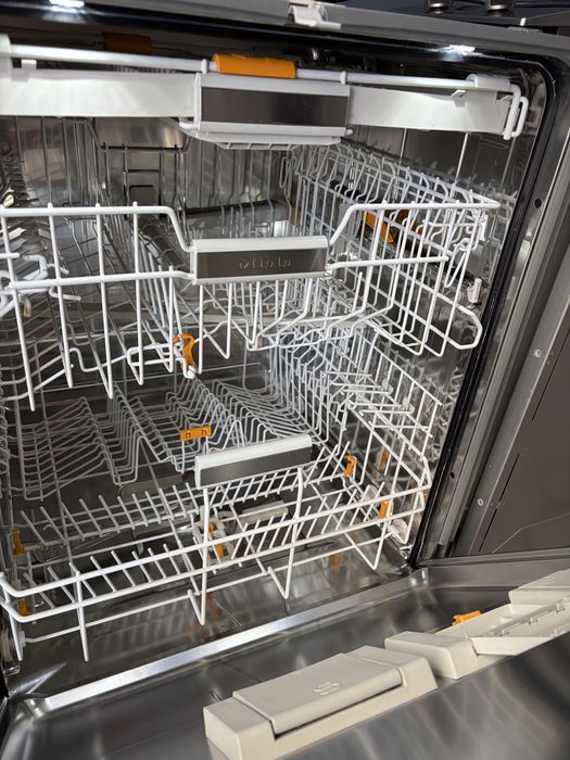 Miele G 6905 sci XXL миялна за частично вграждане AutoOpen/24 мес гаранция