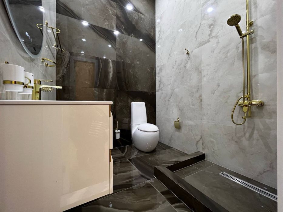 Продается 5 комнатная квартира,ЖК Mirabad Palace,катта мирабад , 200 м