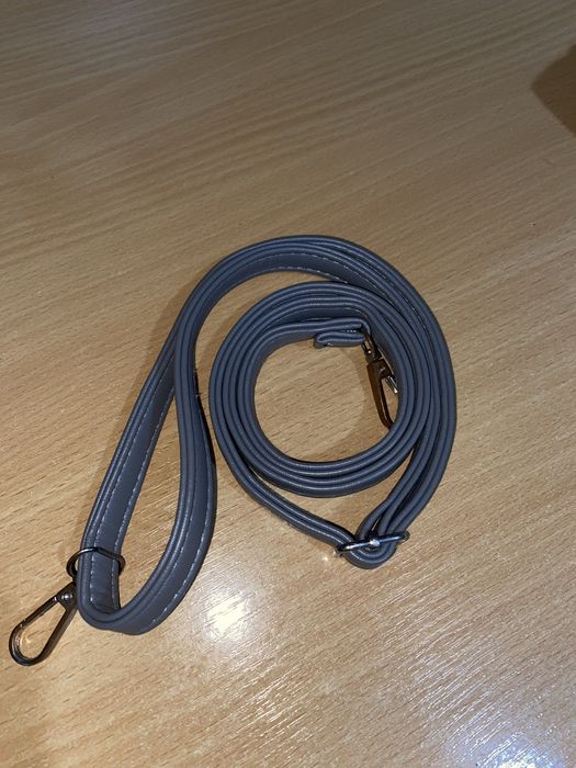 Серая маленькая сумочка 20х16см