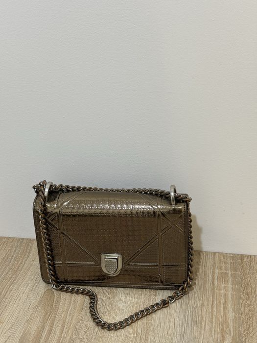 Сумка клач серого цвета