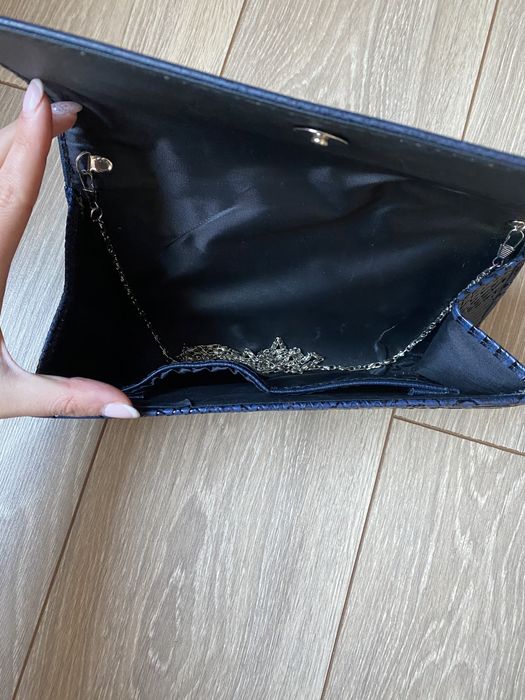 Абитуриентска рокля