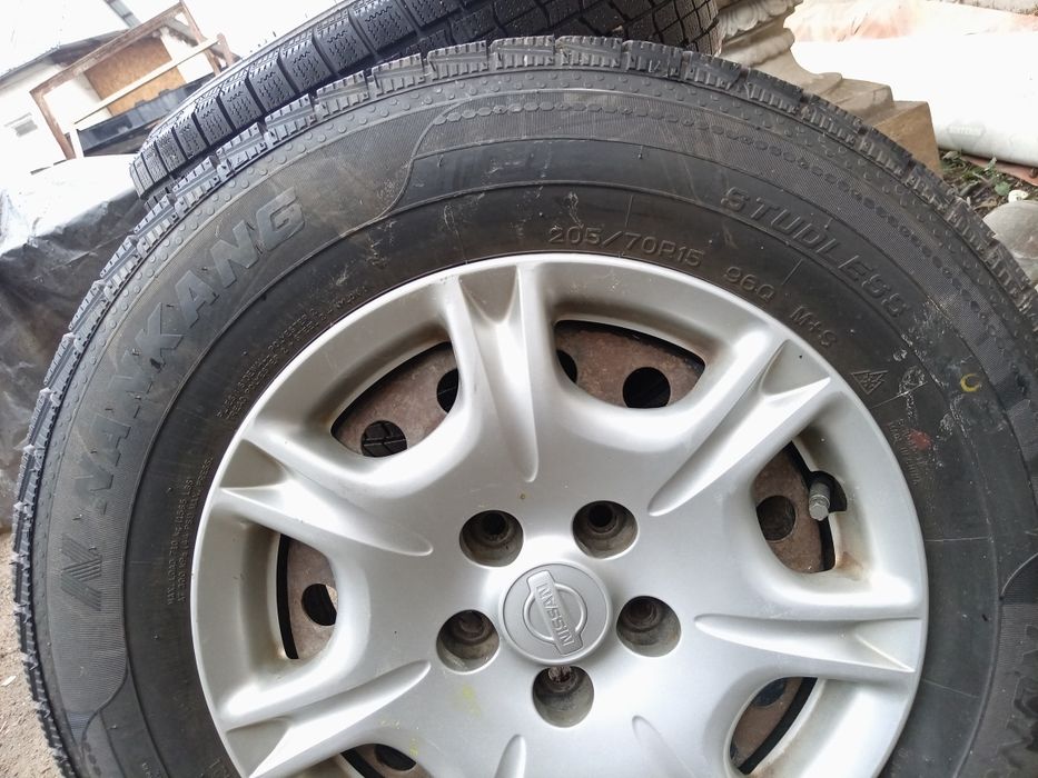 Шины с диском.    .