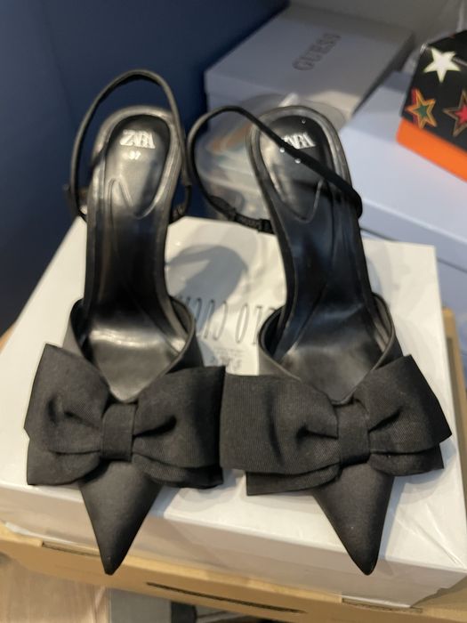 Продам туфли новые